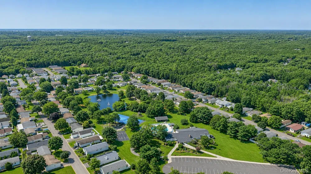 28 Greenwood Boulevard Manorville, NY 11949