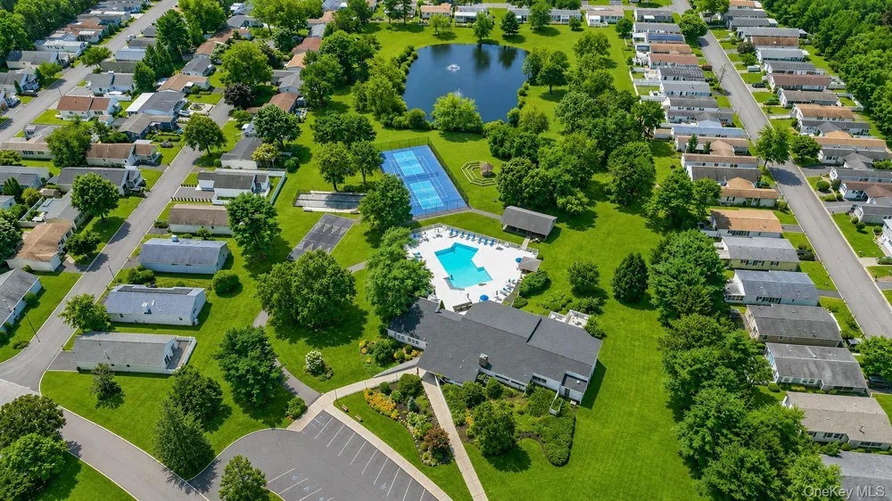 28 Greenwood Boulevard Manorville, NY 11949