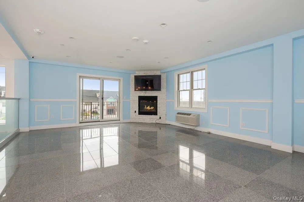 661 W Broadway #604 Long Beach, NY 11561