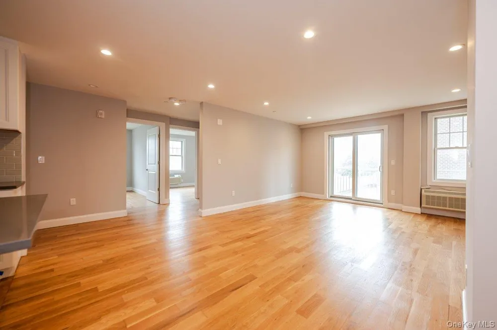 661 W Broadway #604 Long Beach, NY 11561