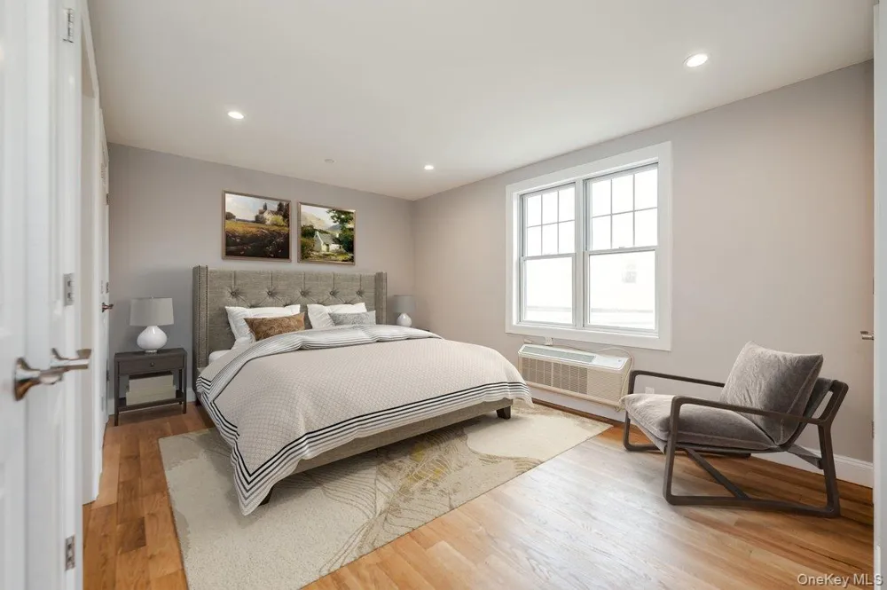 661 W Broadway #604 Long Beach, NY 11561