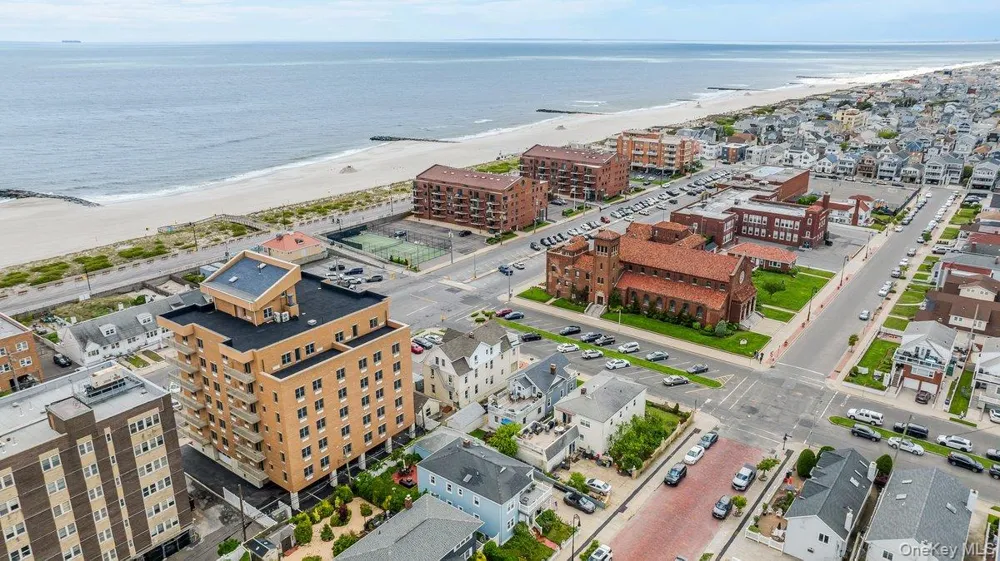 661 W Broadway #604 Long Beach, NY 11561