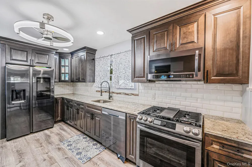 1325 Ackerson Boulevard Bay Shore, NY 11706
