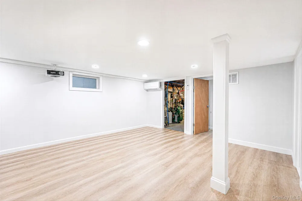 1325 Ackerson Boulevard Bay Shore, NY 11706