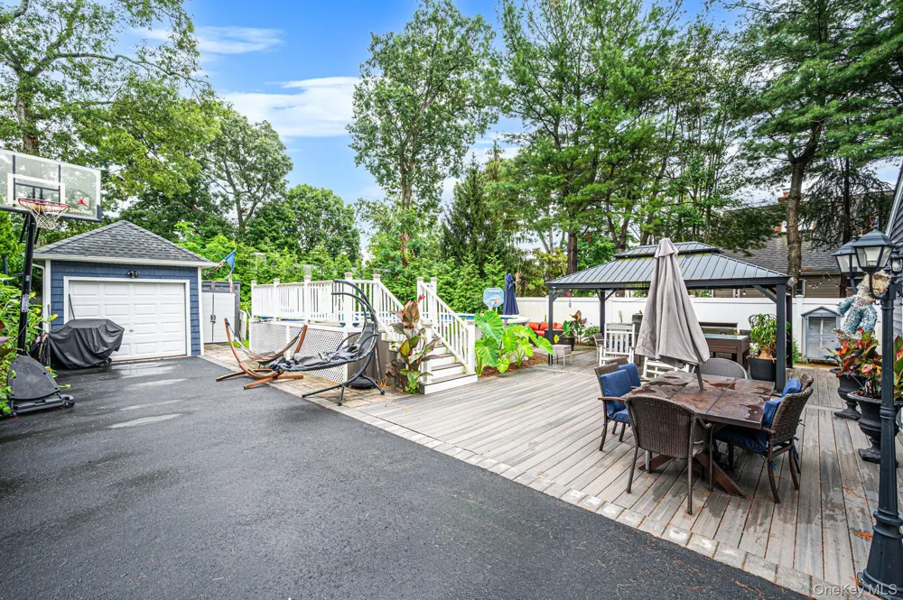 1325 Ackerson Boulevard Bay Shore, NY 11706