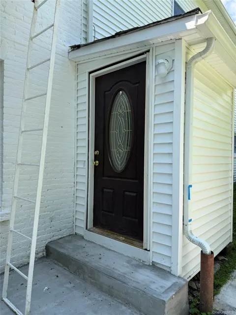 50 S Montgomery Street #4