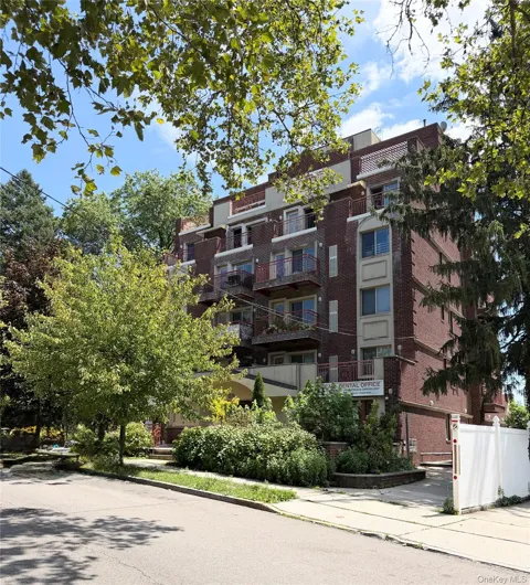 170-12 Highland Avenue #304