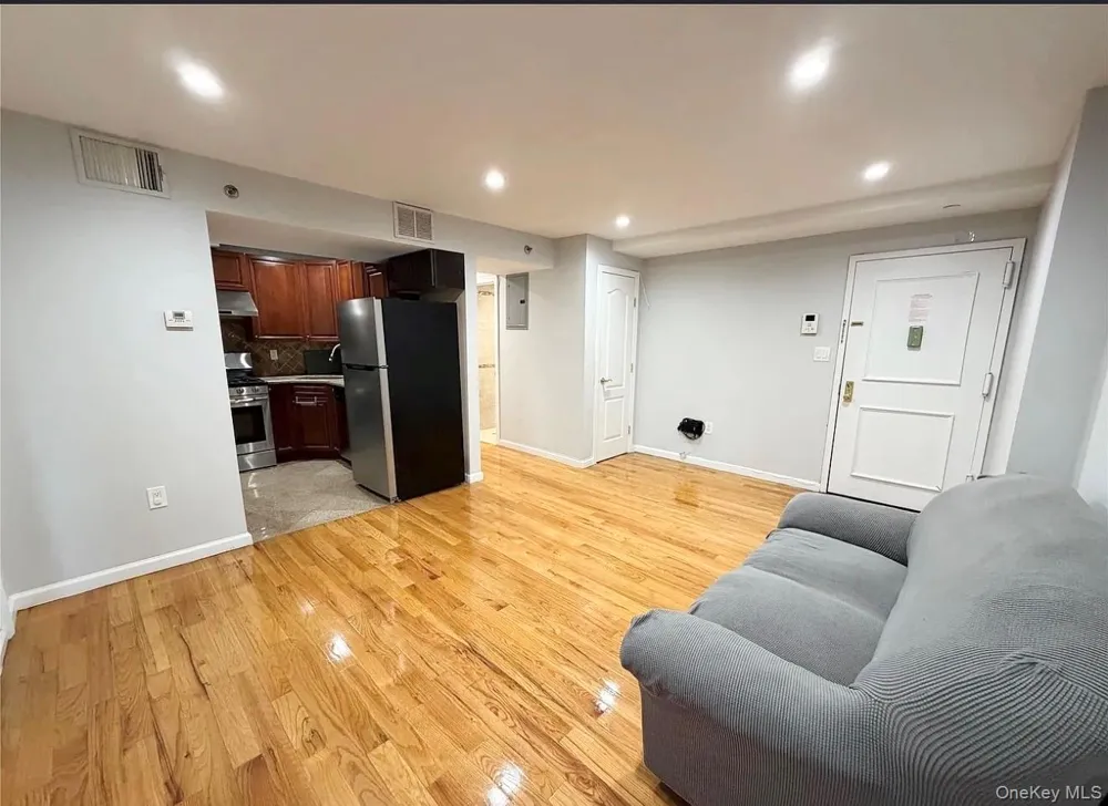 170-12 Highland Avenue #304 Jamaica Estates, NY 11432