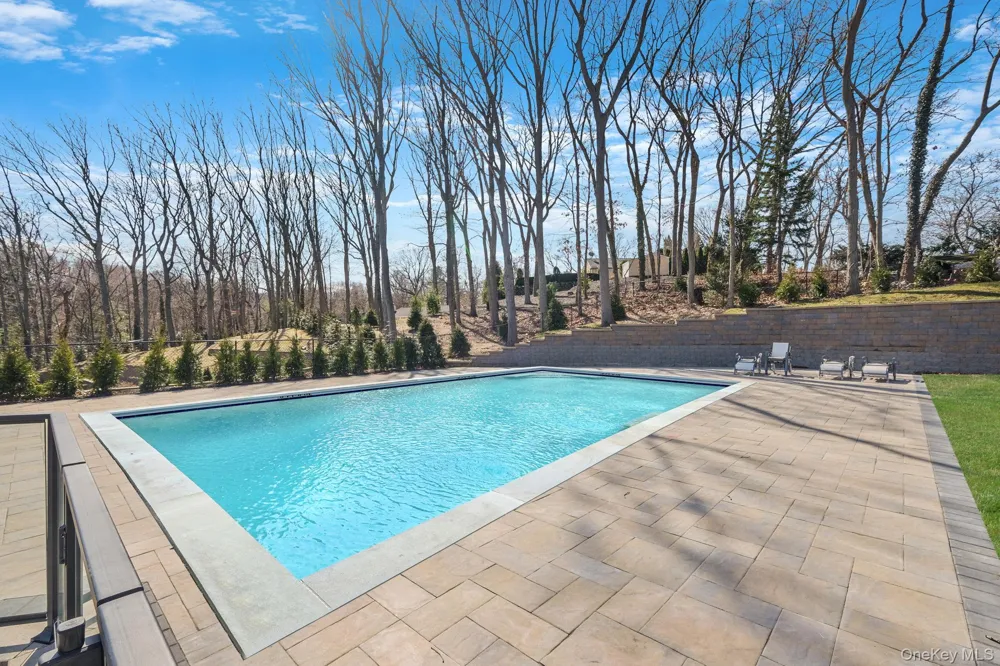 150 Sugar Toms Lane East Norwich, NY 11732