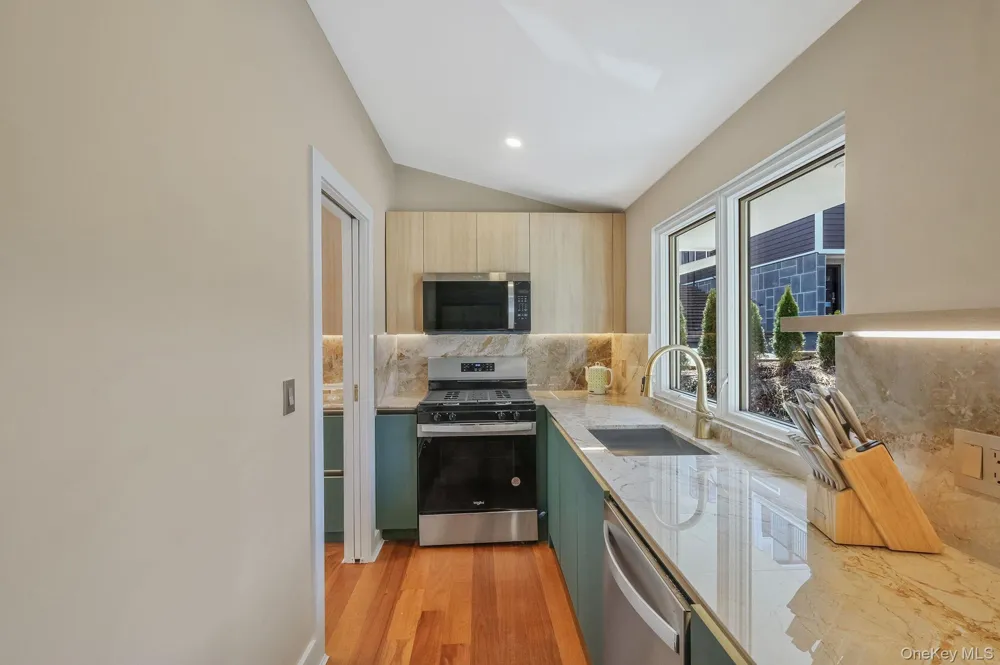 150 Sugar Toms Lane East Norwich, NY 11732