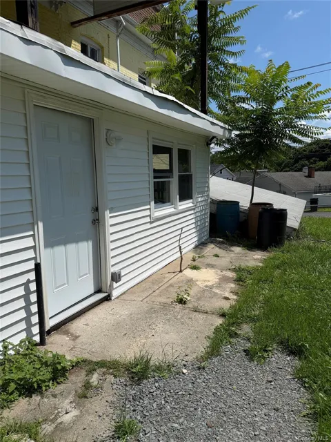 50 S Montgomery Street #6