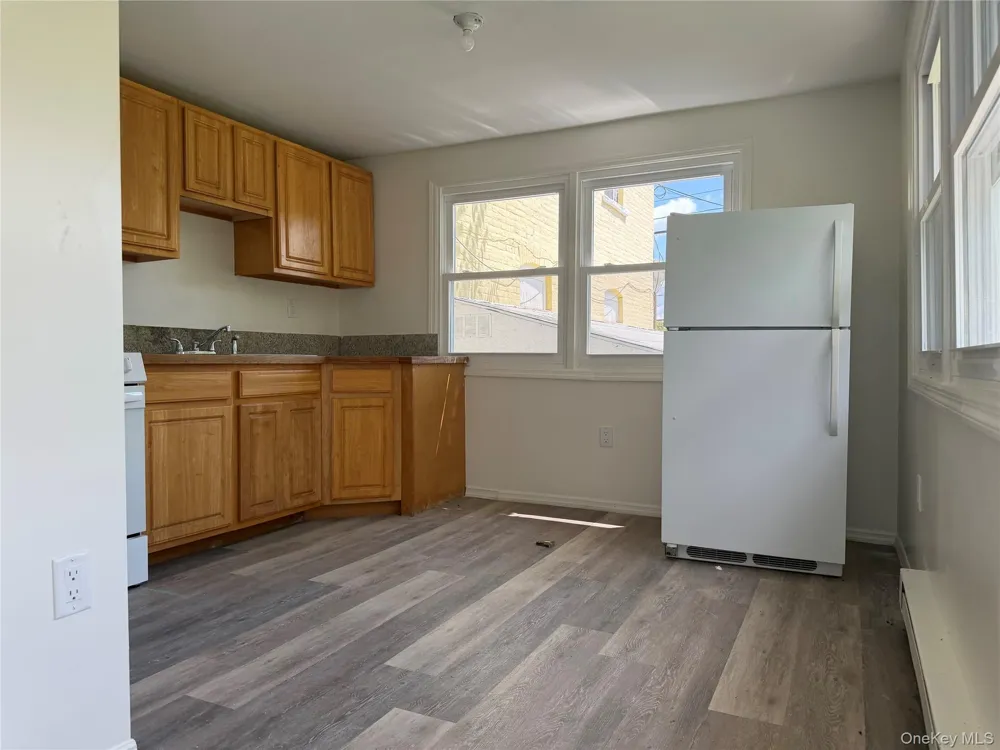 50 S Montgomery Street #6 Walden, NY 12586
