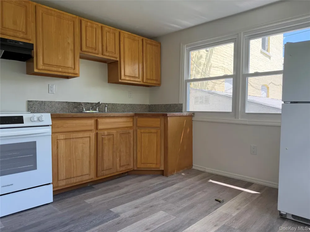 50 S Montgomery Street #6 Walden, NY 12586