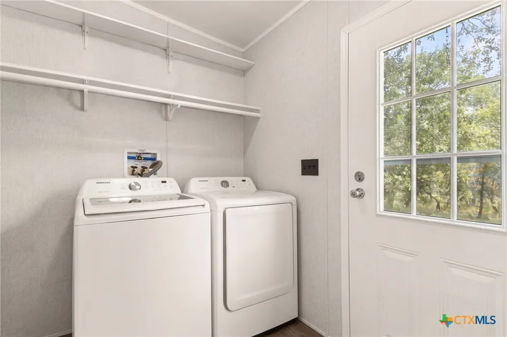 159 High Sierra Drive Seguin, TX 78155