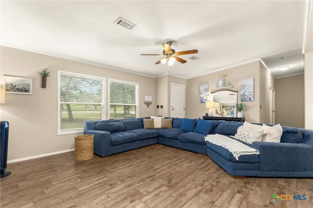 159 High Sierra Drive Seguin, TX 78155