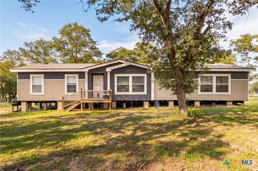 159 High Sierra Drive Seguin, TX 78155