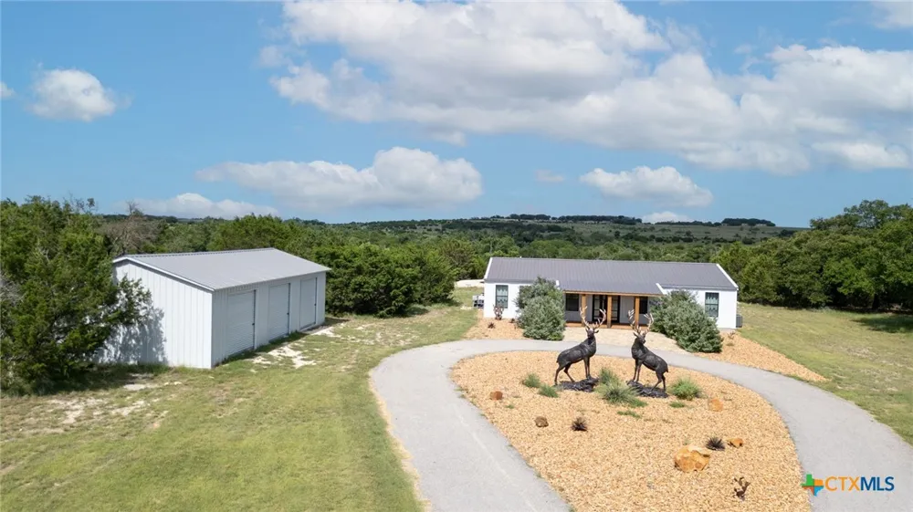 13770 Private Road 3642 Kempner, TX 76539