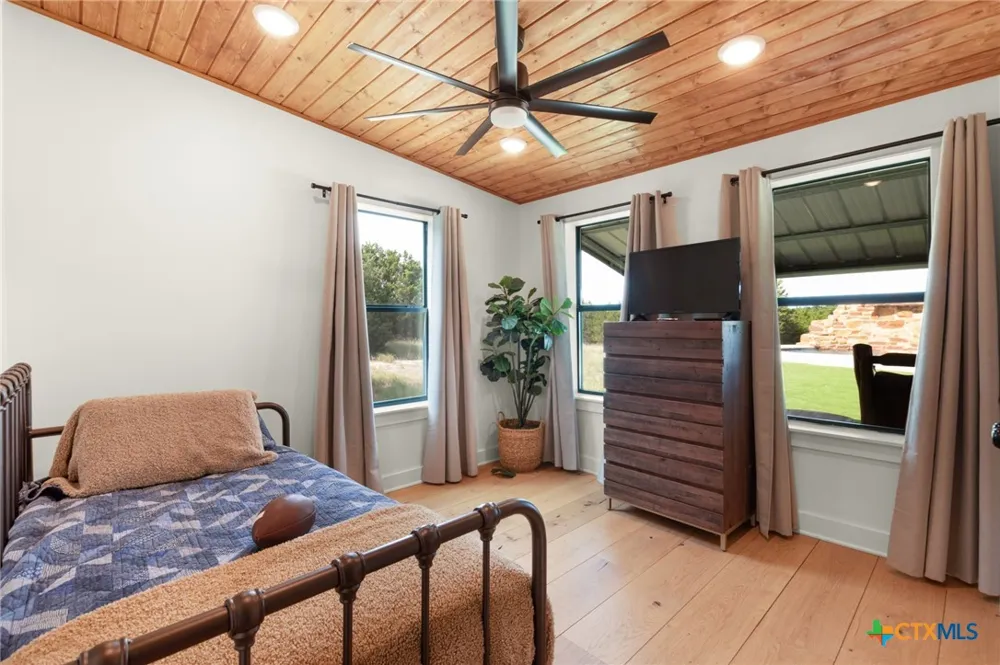 13770 Private Road 3642 Kempner, TX 76539