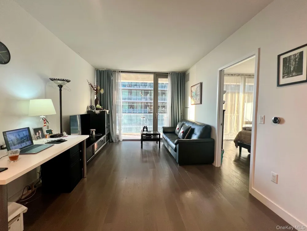 13103 40th Road #11K Flushing, NY 11354