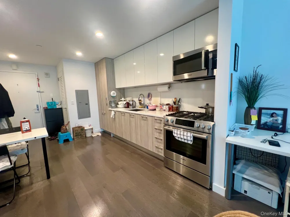 13103 40th Road #11K Flushing, NY 11354