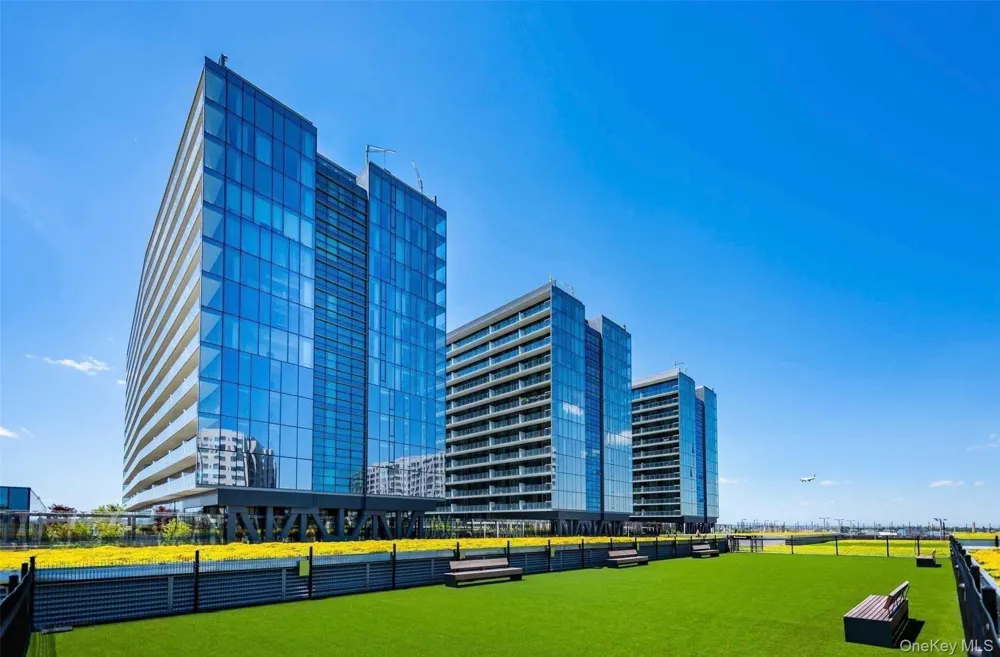 13103 40th Road #11K Flushing, NY 11354