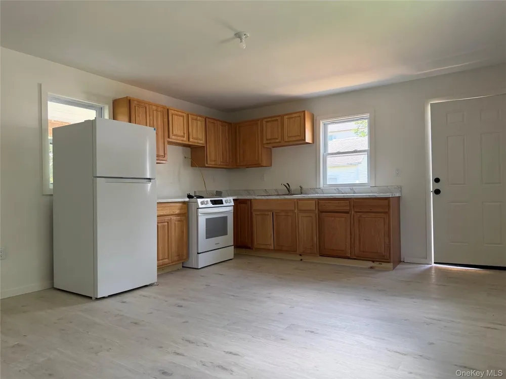 50 S Montgomery Street #7 Walden, NY 12586
