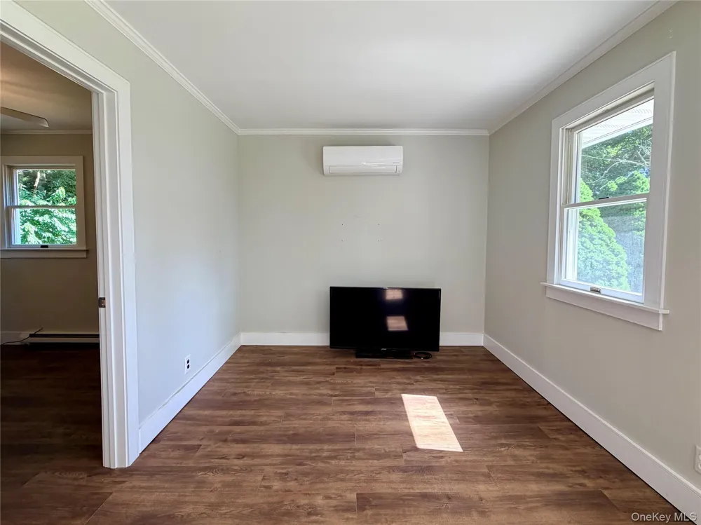 40 Hampton Street Westhampton Beach, NY 11978