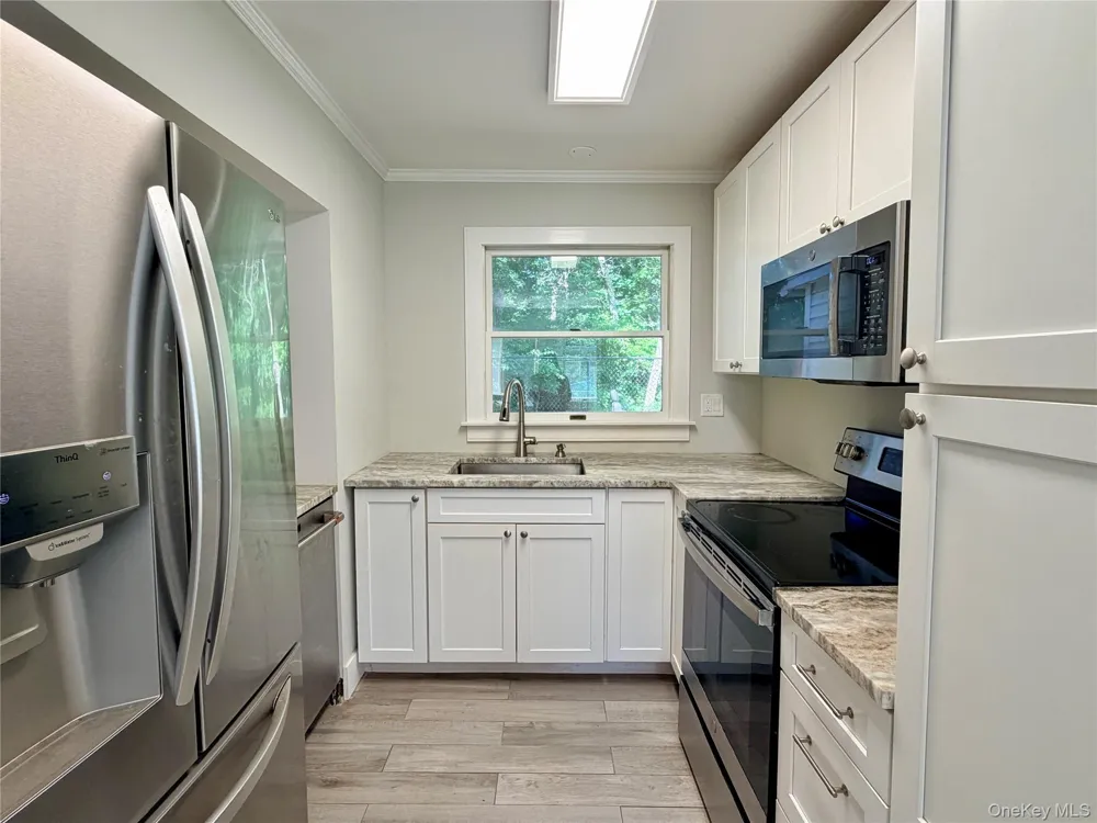 40 Hampton Street Westhampton Beach, NY 11978