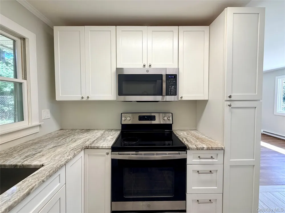 40 Hampton Street Westhampton Beach, NY 11978