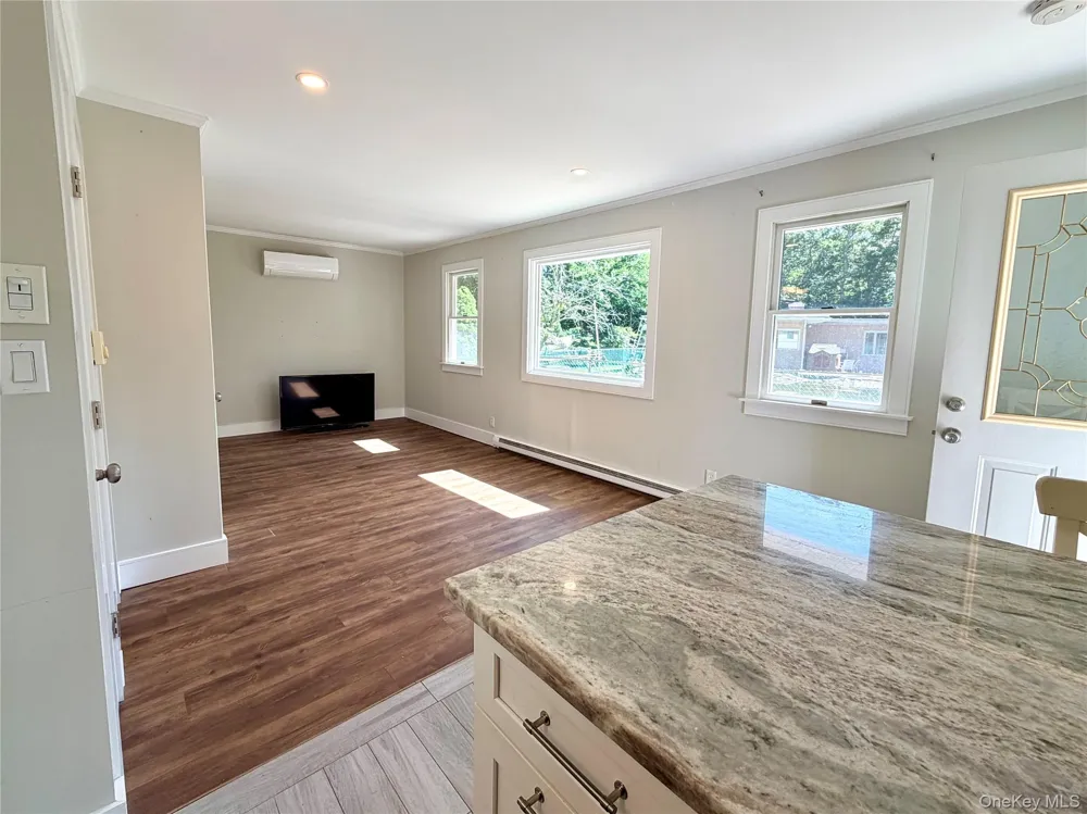 40 Hampton Street Westhampton Beach, NY 11978