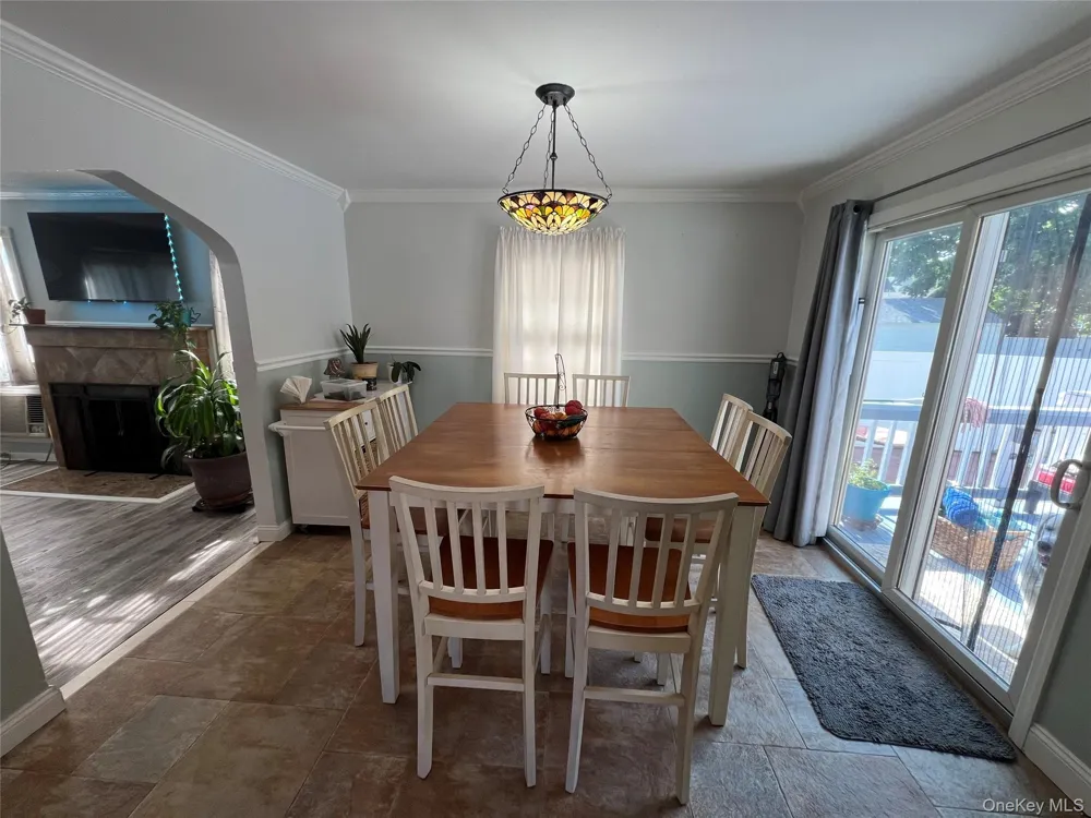 11 Bonaparte Place Baldwin, NY 11510