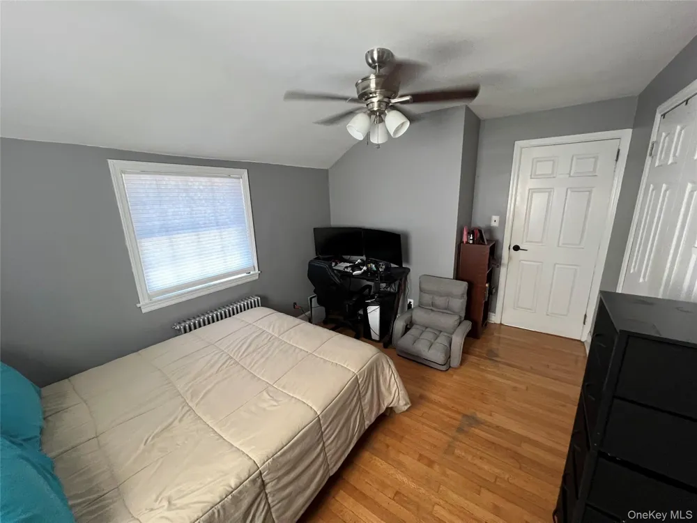 11 Bonaparte Place Baldwin, NY 11510