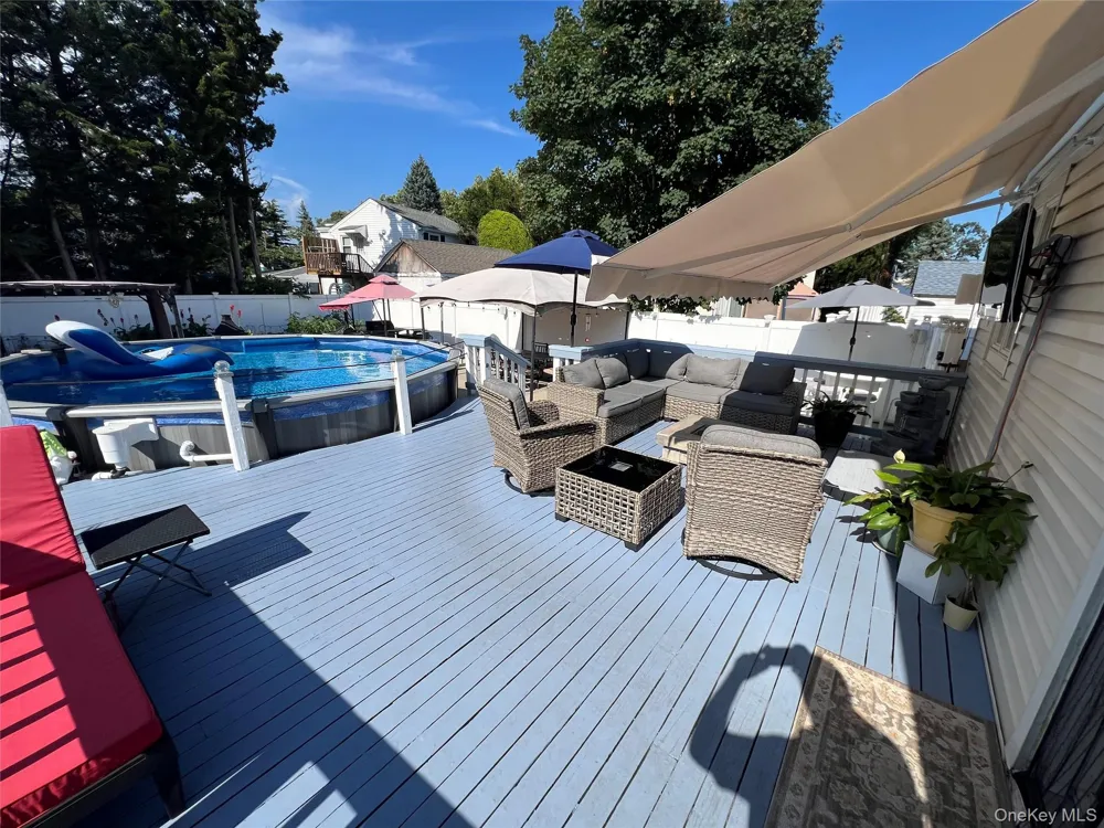 11 Bonaparte Place Baldwin, NY 11510