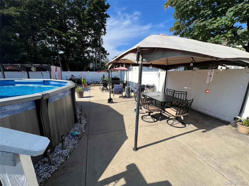 11 Bonaparte Place Baldwin, NY 11510