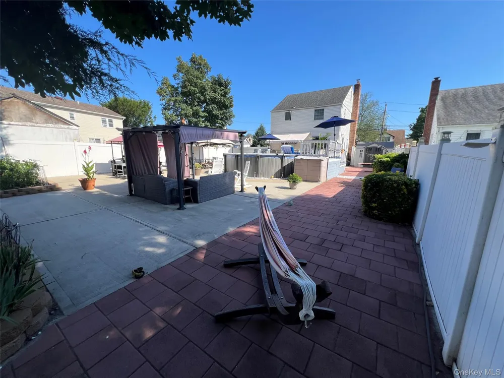 11 Bonaparte Place Baldwin, NY 11510