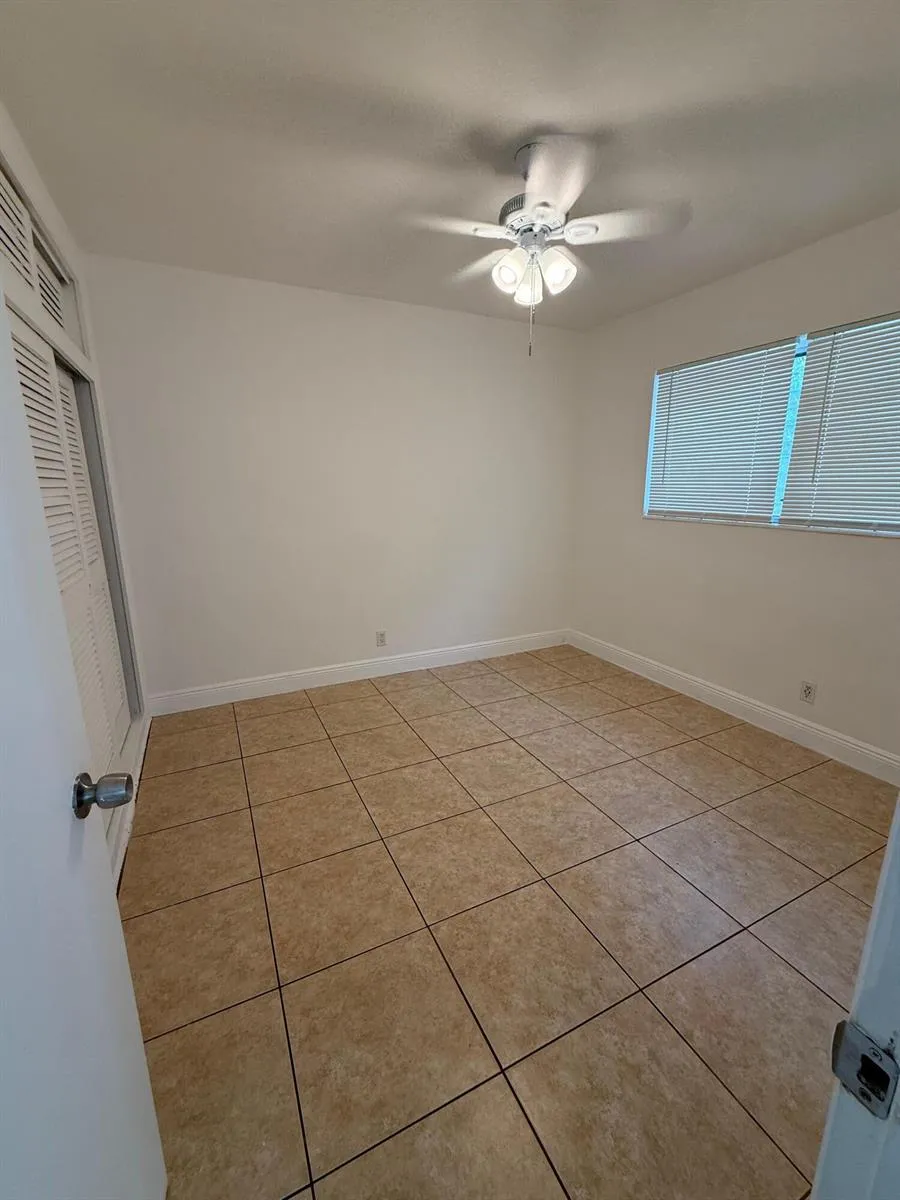 760 NW 4TH STREET #2 Hallandale Beach, FL 33009