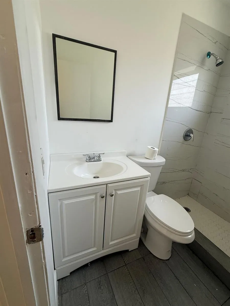 760 NW 4TH STREET #2 Hallandale Beach, FL 33009
