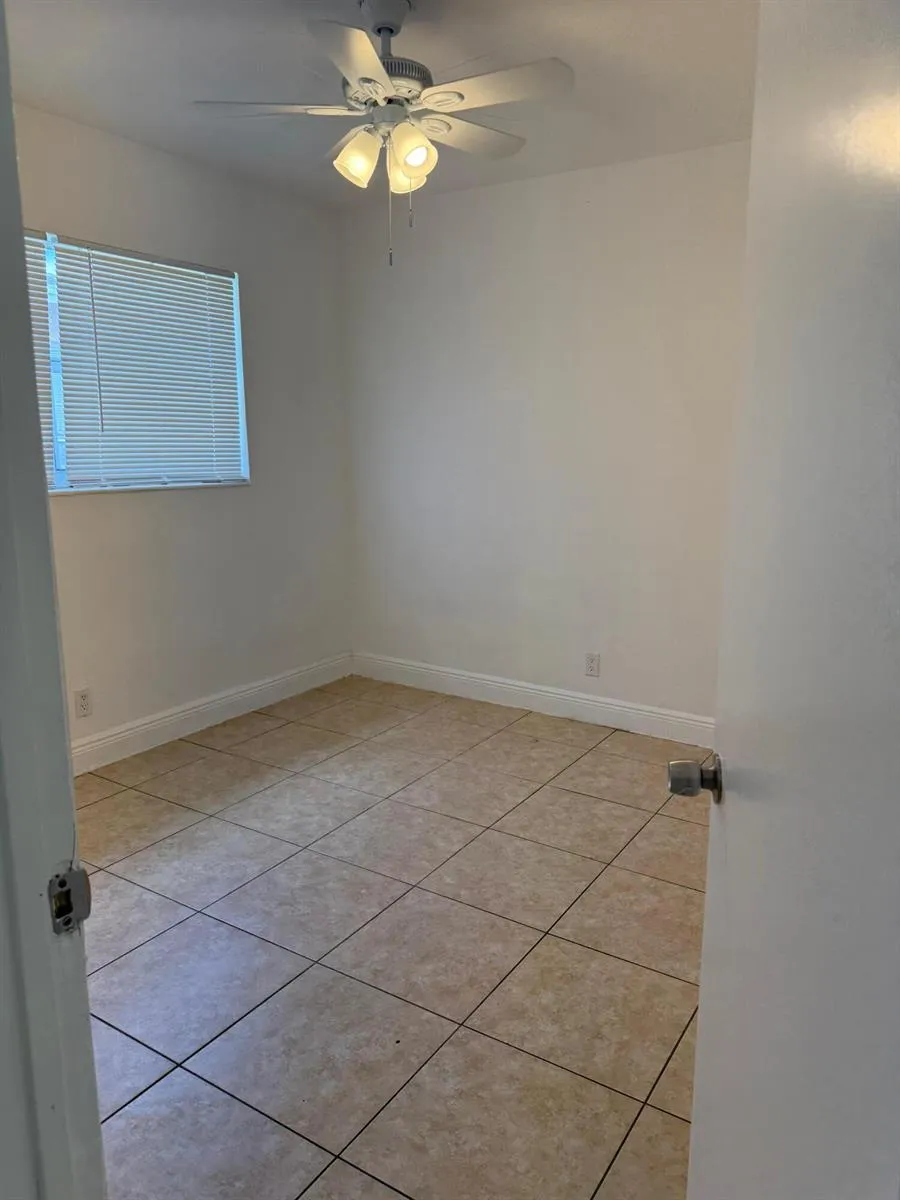 760 NW 4TH STREET #2 Hallandale Beach, FL 33009