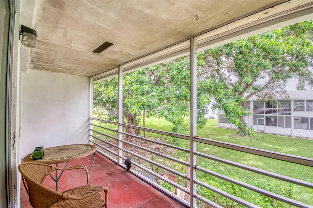 279 Tilford M Deerfield Beach, FL 33442