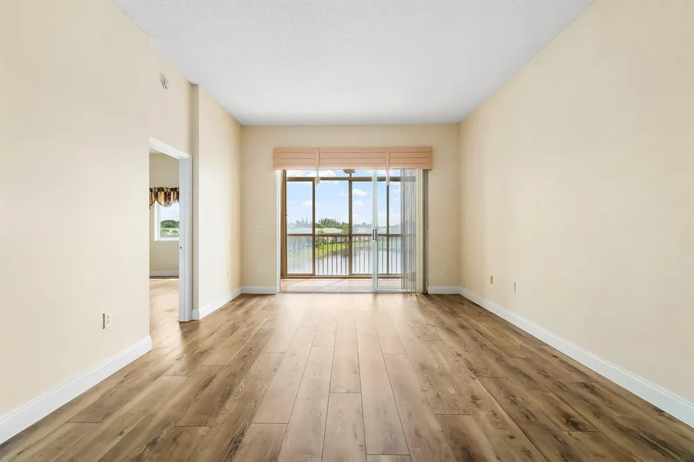 7904 Trent Drive #410 Tamarac, FL 33321