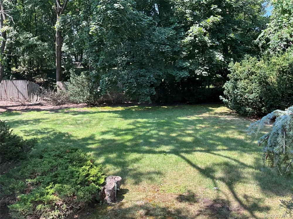 195 Central Park Road Plainview, NY 11803