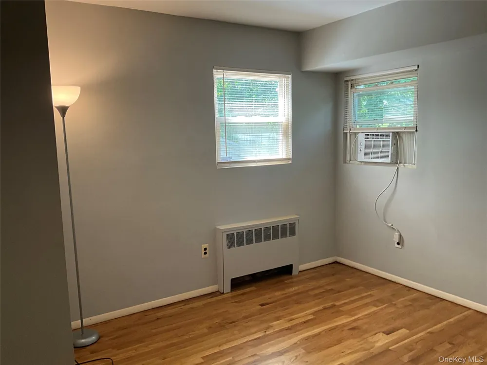 195 Central Park Road Plainview, NY 11803