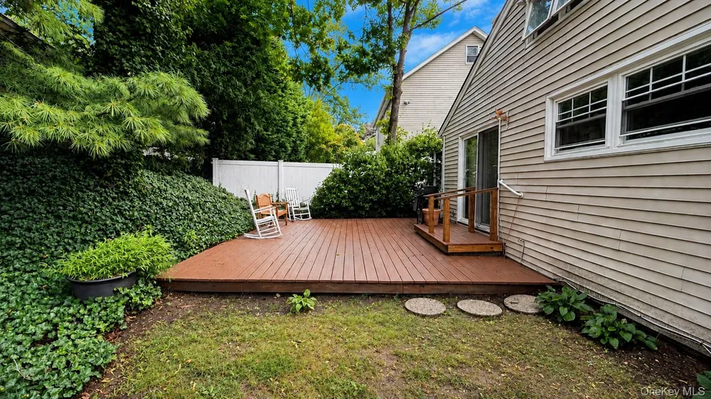 38 Hill Drive Glen Head, NY 11545