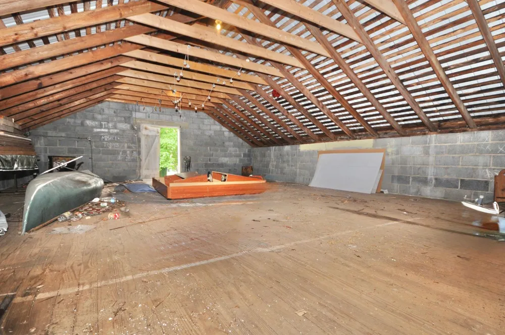6406 Brown Street Port Norris, NJ 08349