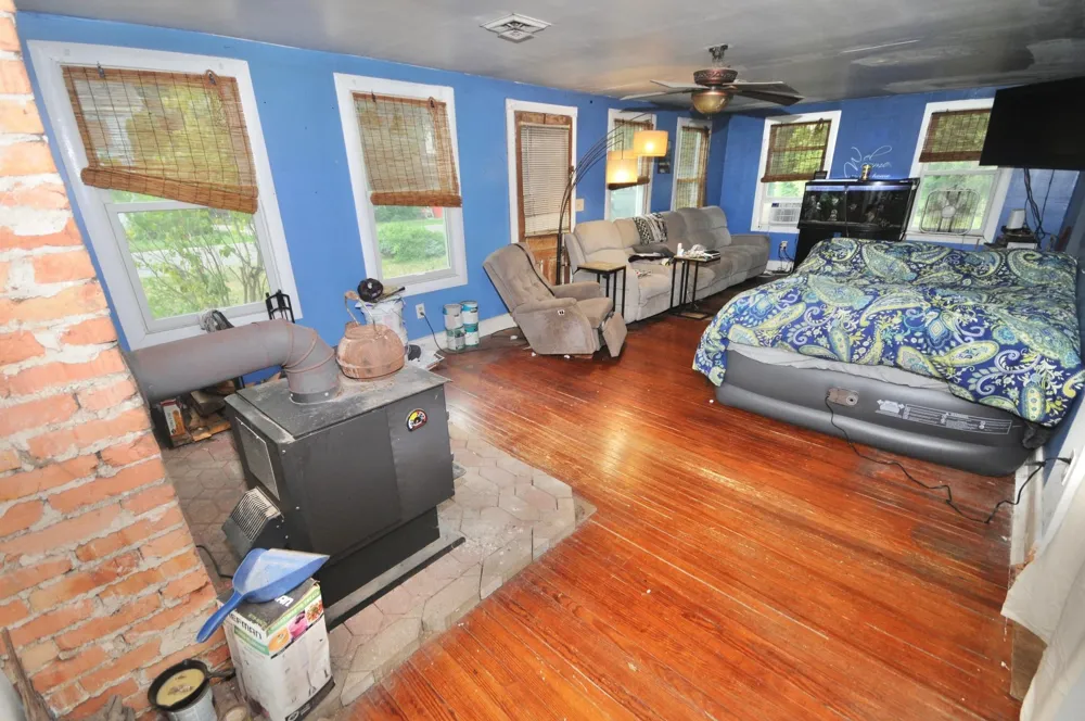 6406 Brown Street Port Norris, NJ 08349