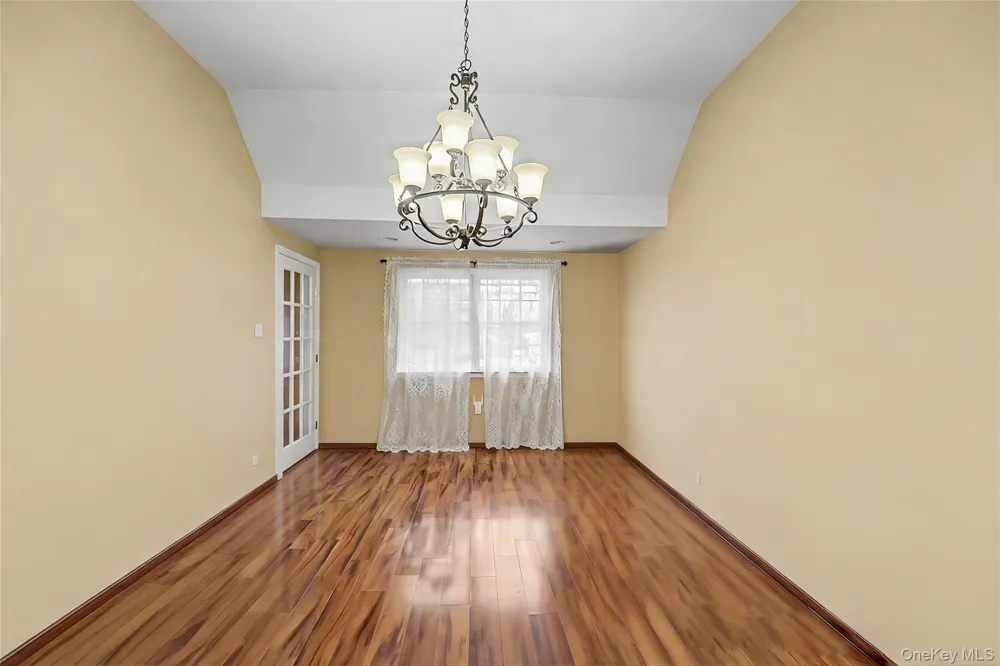 210 Spindle Road Hicksville, NY 11801