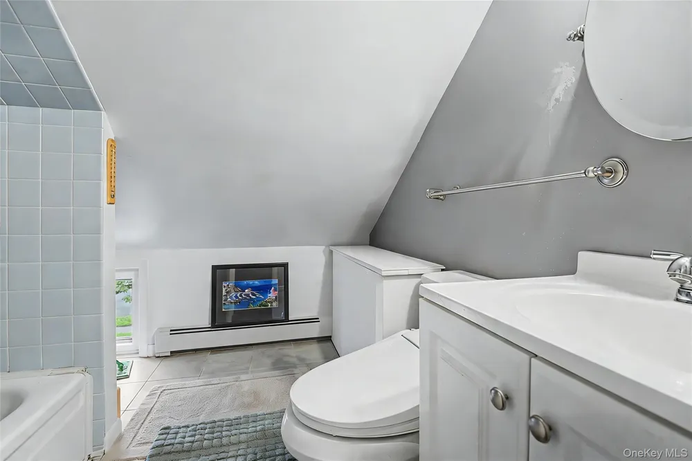 210 Spindle Road Hicksville, NY 11801