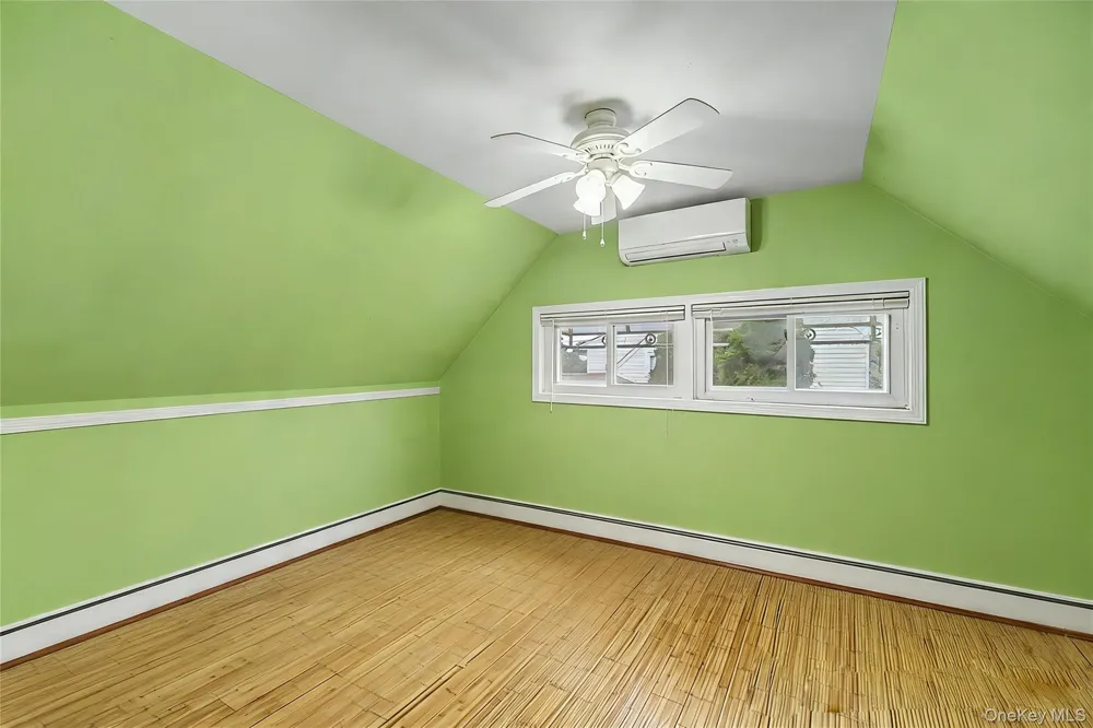 210 Spindle Road Hicksville, NY 11801