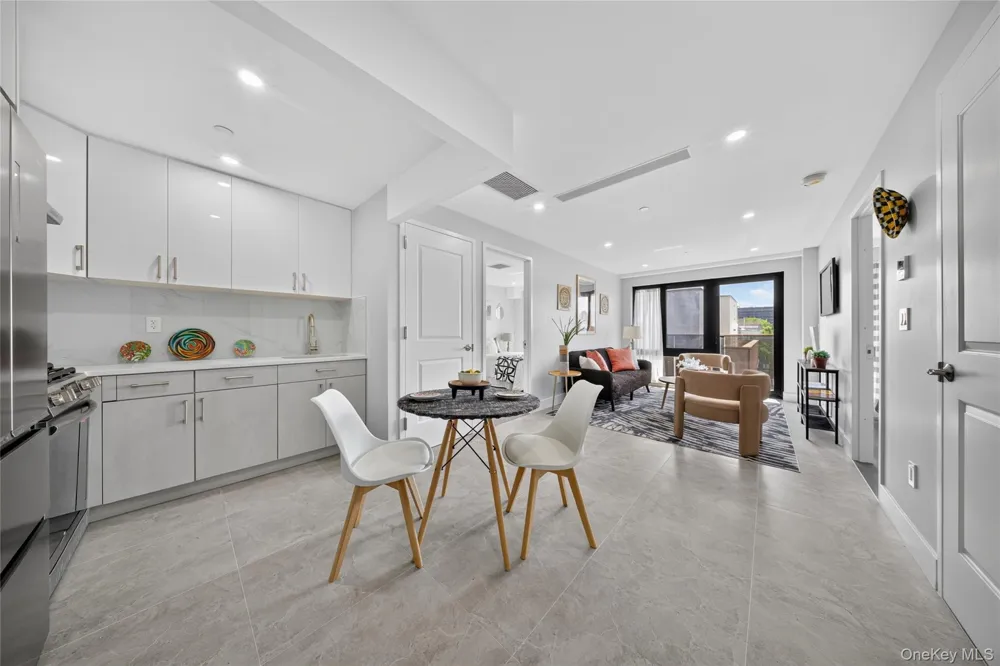 643 5th Avenue #6D Brooklyn, NY 11215