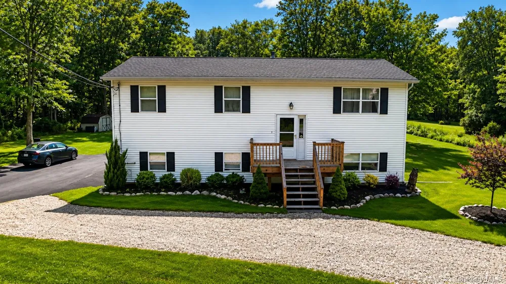 89 Quannacut Road Pine Bush, NY 12566